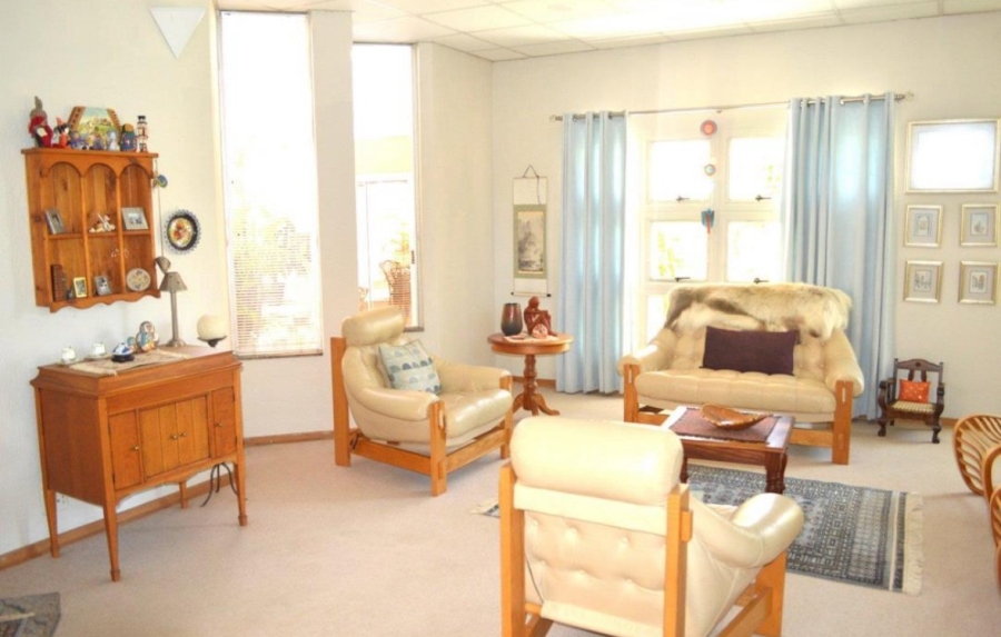 5 Bedroom Property for Sale in Wilkoppies North West